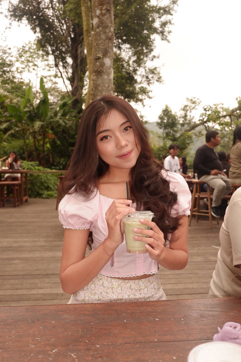 oming trilita tweet media