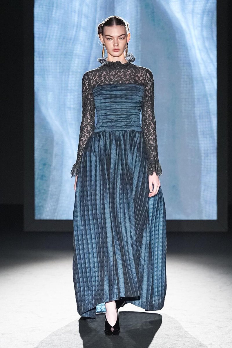 kendam_com's tweet photo. Jun Ashida Fall Winter 2026-2027 collection fashion show in Tokyo (April 3, 2026) https://t.co/pp7USnQuhS
#JunAshida #FW26 #AW26 #Runway #Fashion #Tokyo #Kendam https://t.co/3E3Jasz18W
