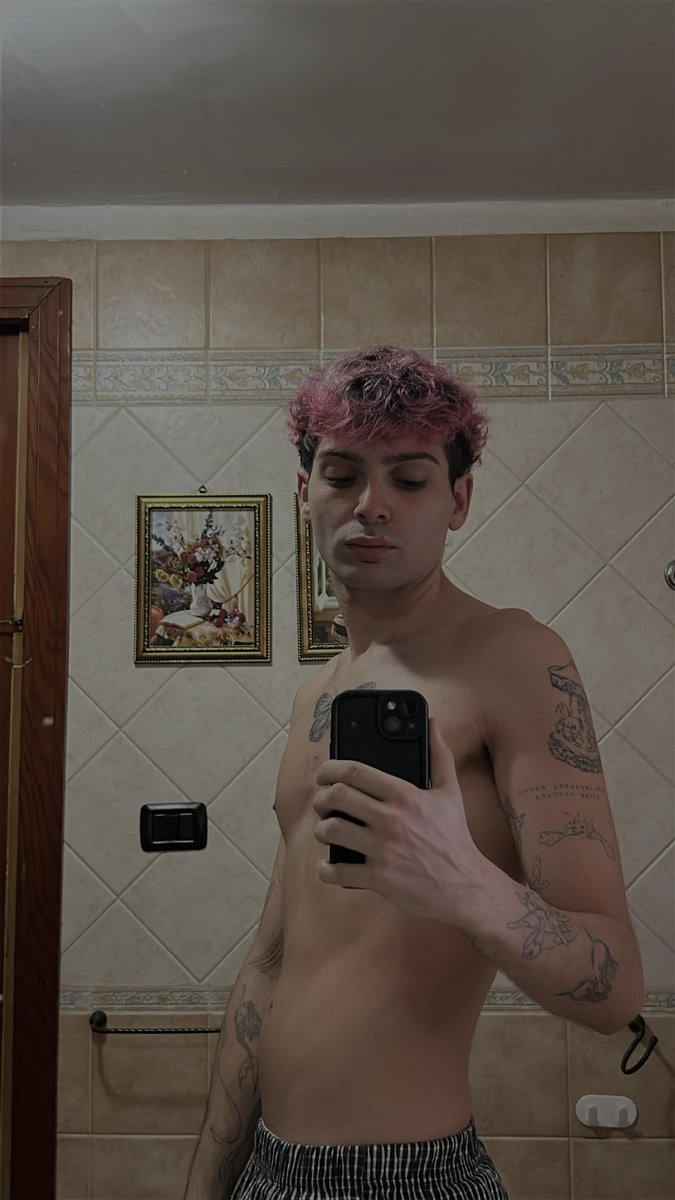 tony🪼 tweet media