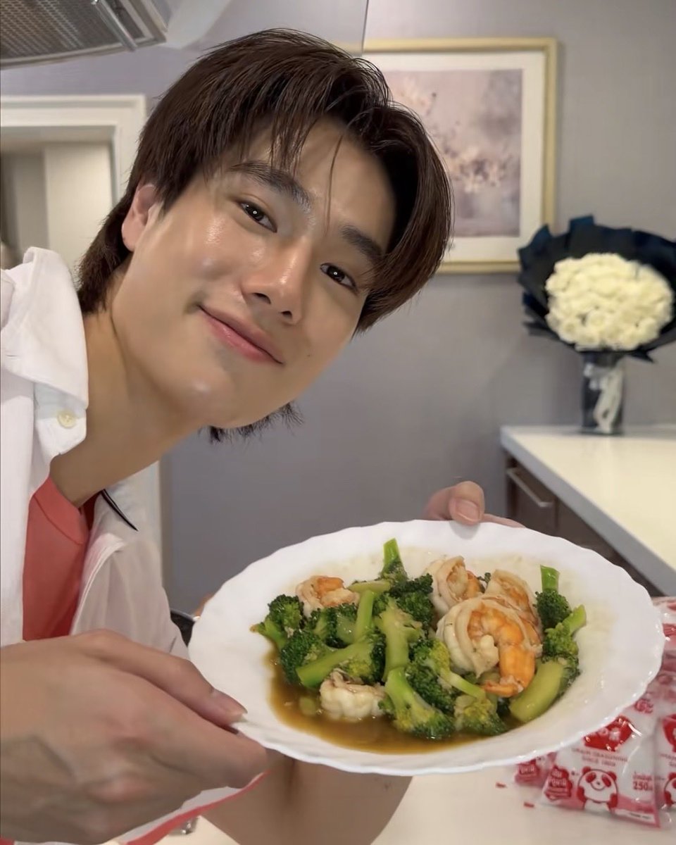 todayisaom🍮 tweet media