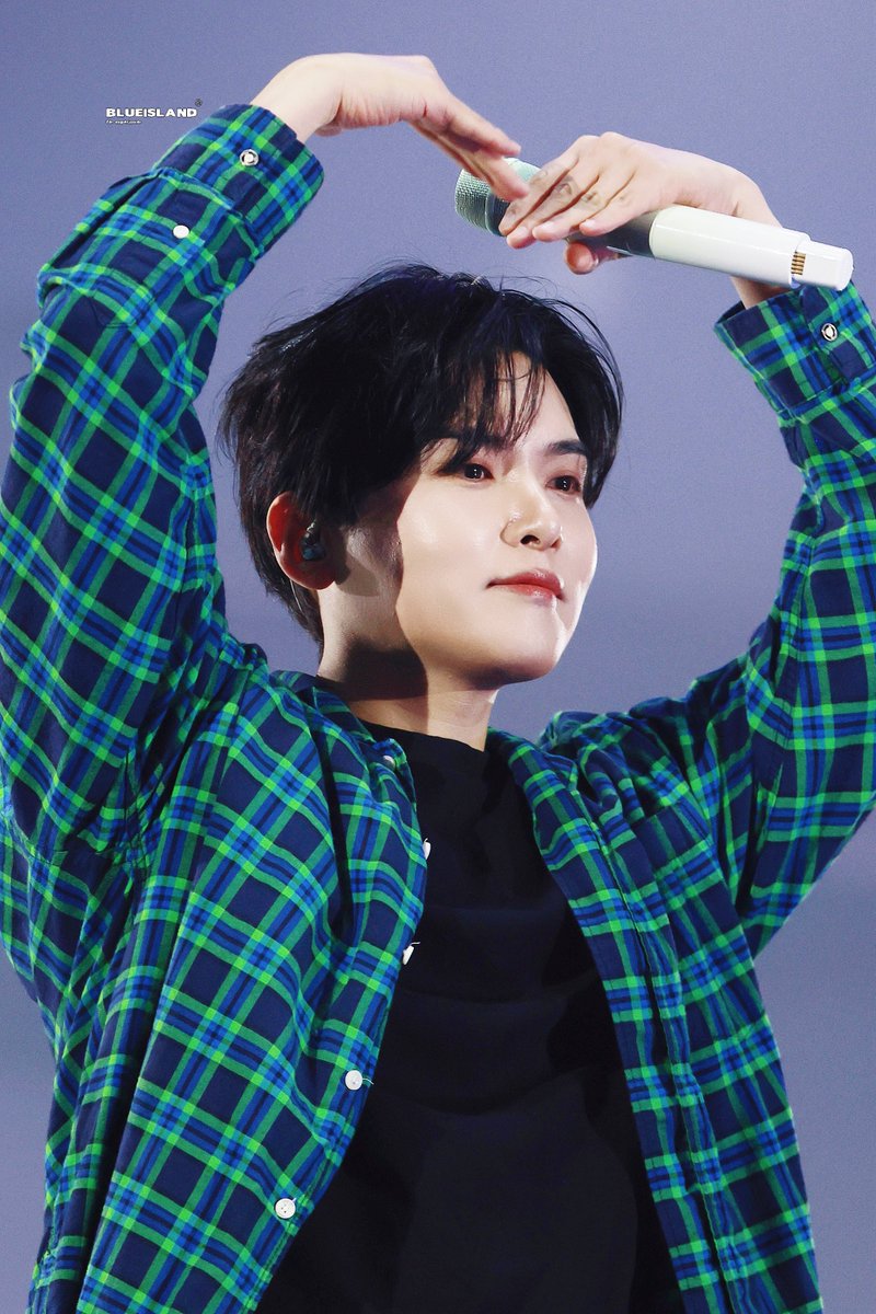 BLUE_ISLAND9 tweet media