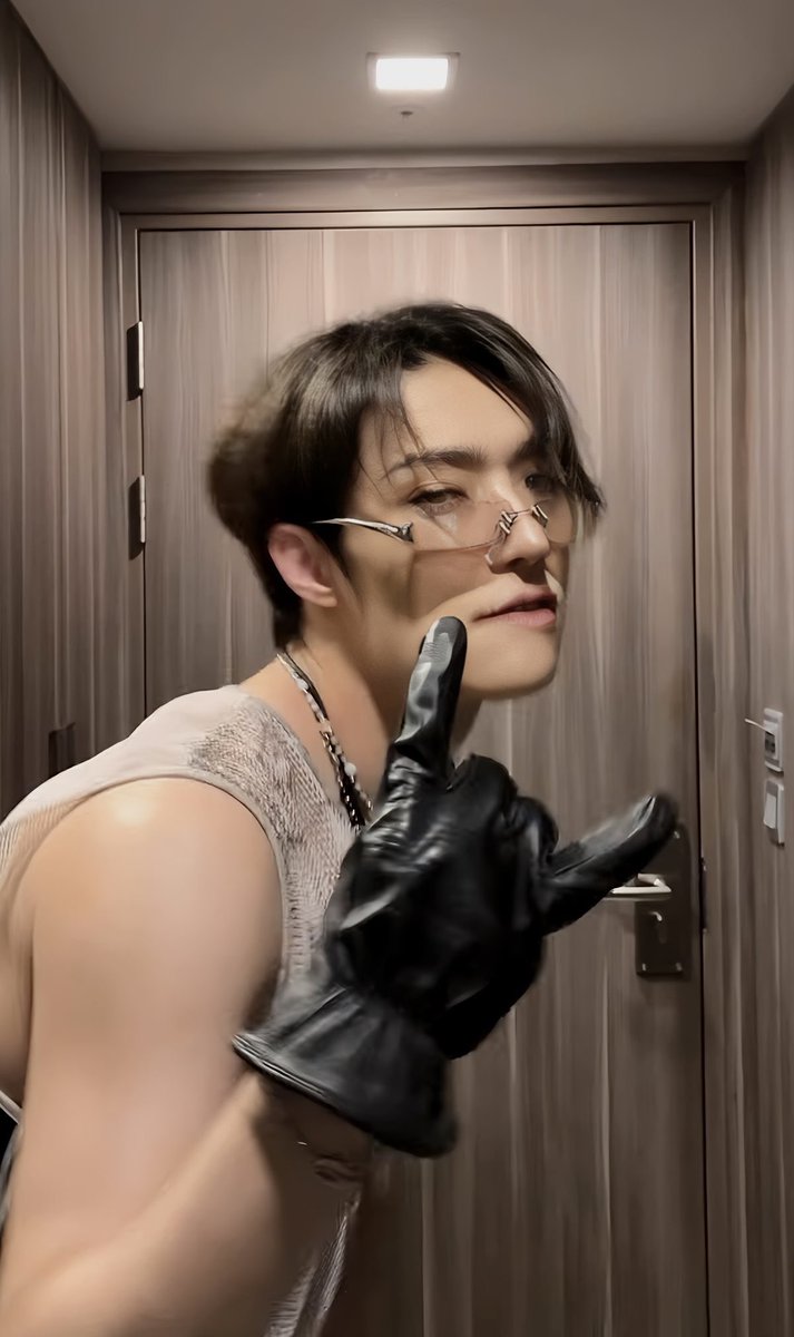 𝐰𝐨𝐥𝐟𝐢𝐞 ♡ ︎ tweet media