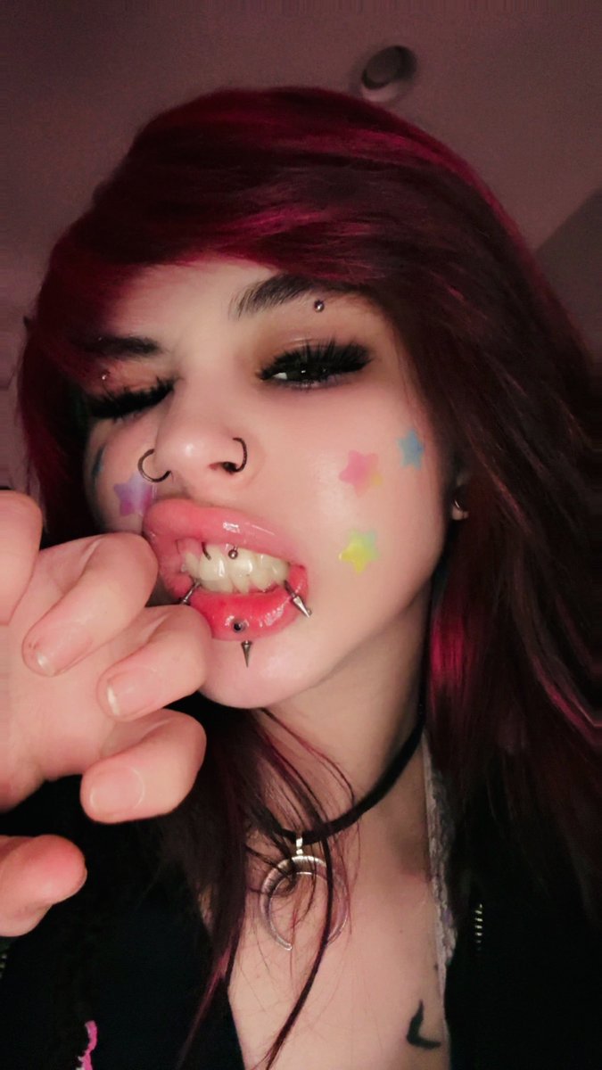 xX KIWI Xx tweet media