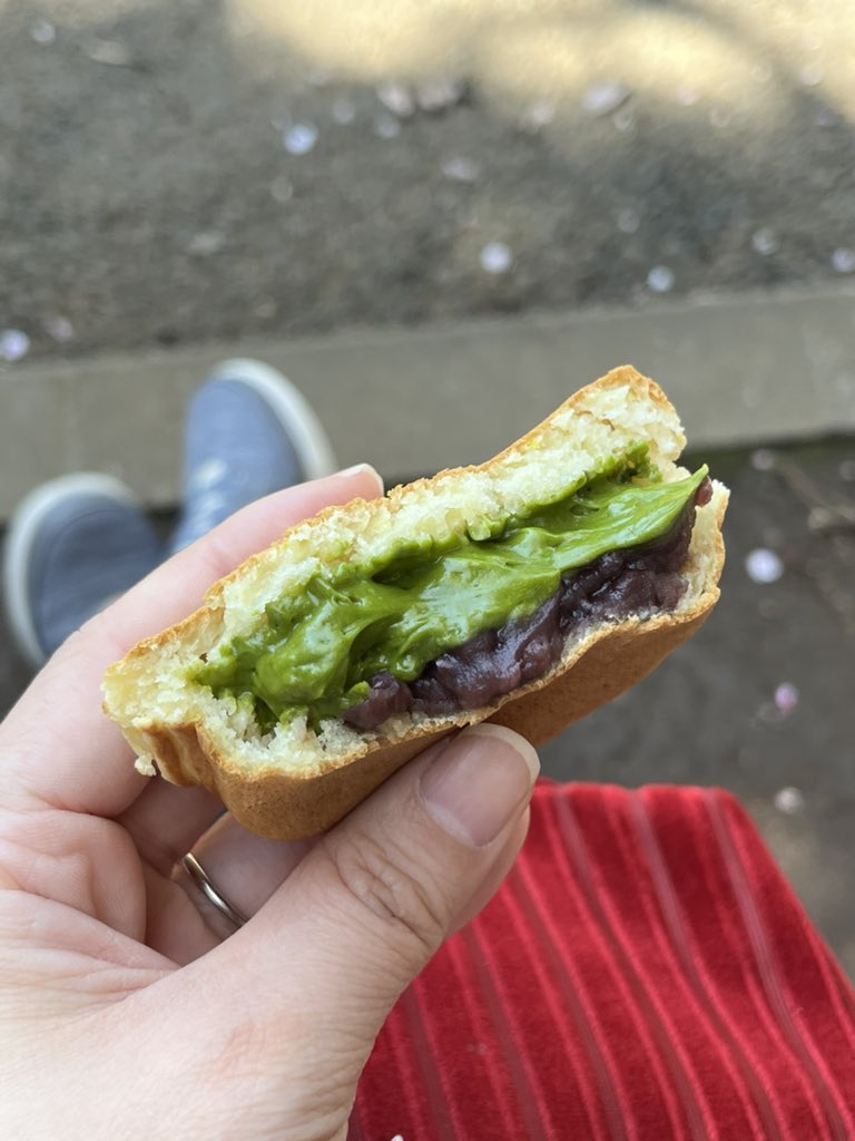 からすま tweet media