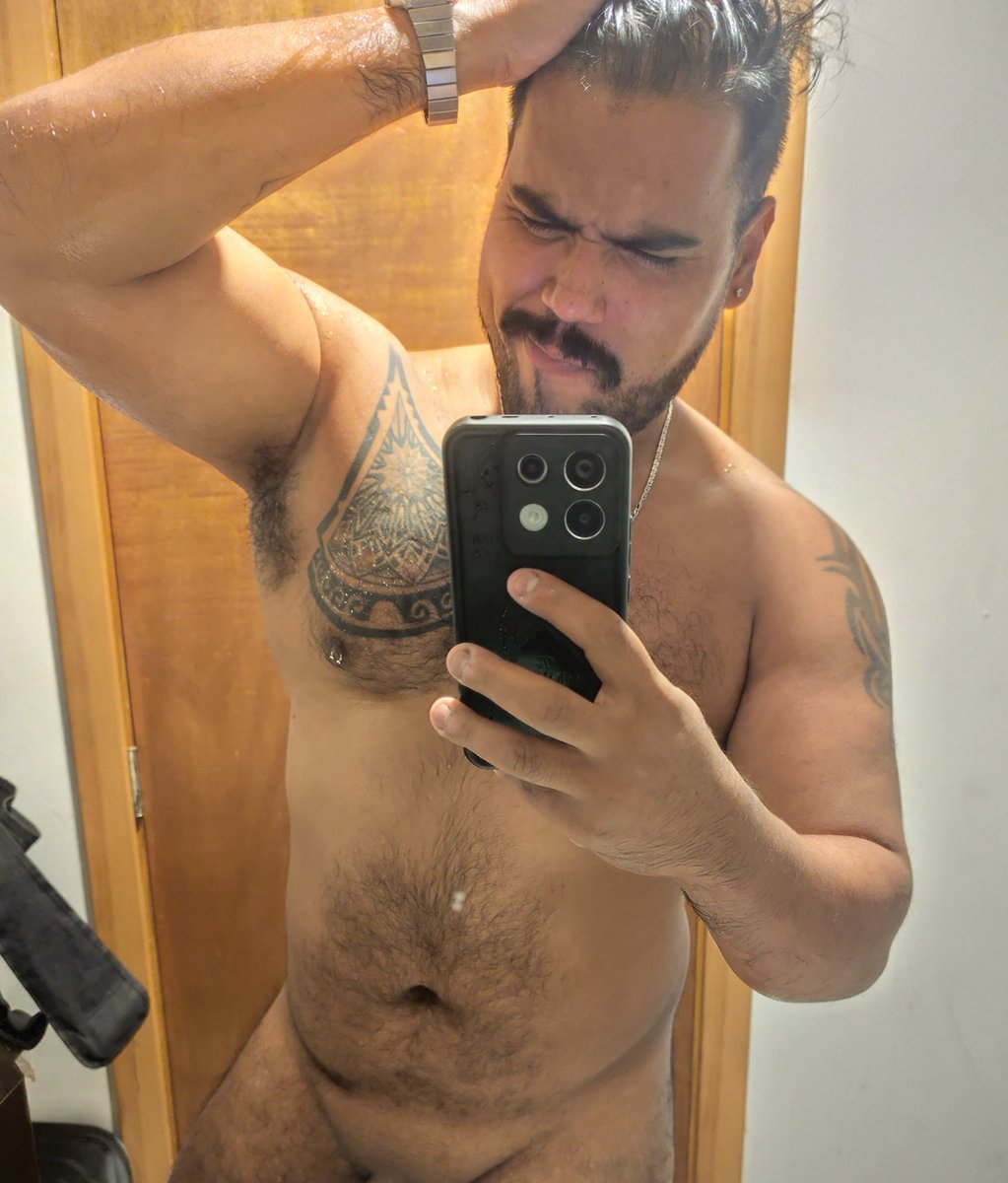 superjuanchoho1's tweet photo. Una ducha y a trabajar! https://t.co/fwTwblY64L