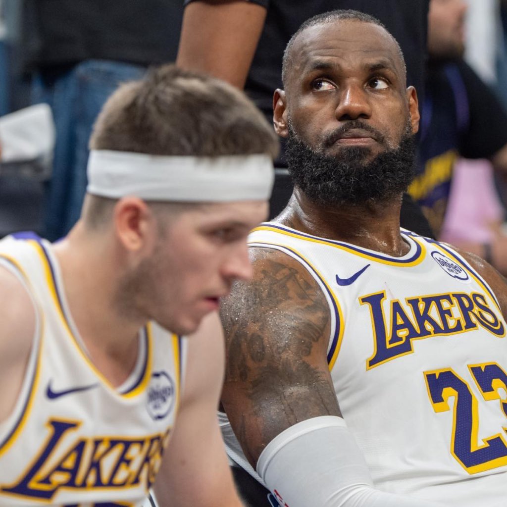 LakeShowYo tweet media