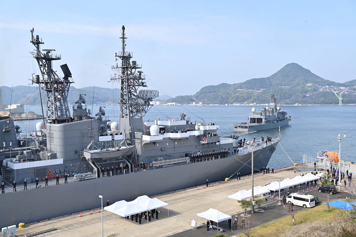 練習艦隊 出港見送り🚢】 4月3日（金）練習艦隊 #かしま ・ #しま
