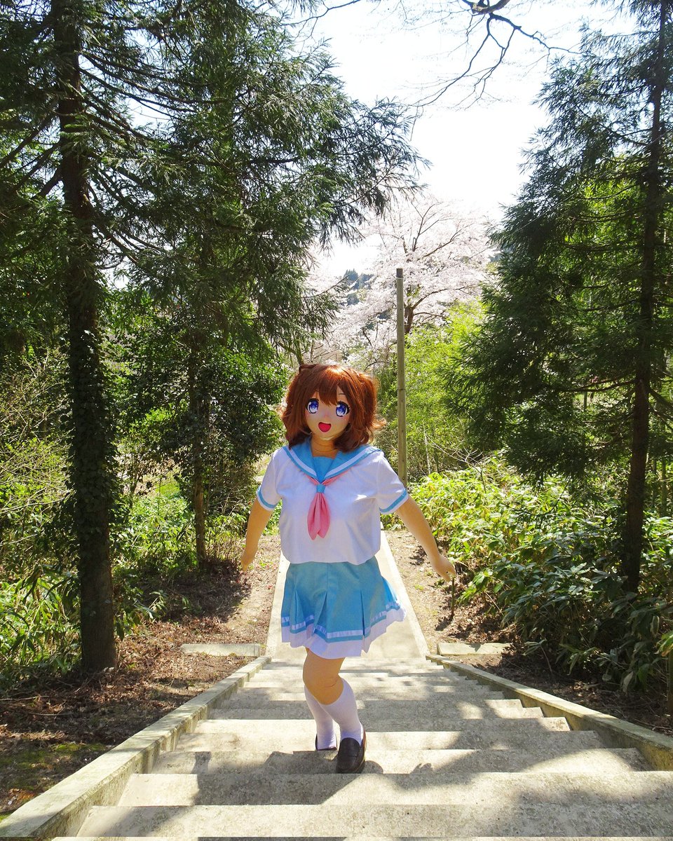 ころけろ tweet media