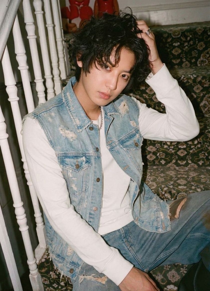 bttmyeol_'s tweet photo. (repost)

Fans were shocked after Çhånyëōl “accidentally” uploaded the wrong video on his Instagram account. Instead of posting a clip of himself dancing to his new song Úpsîde Dówn, the idol mistakenly shared a private video showing him being Fucked by a Mysterious Red Shirt Man https://t.co/vAIXYLD5DR