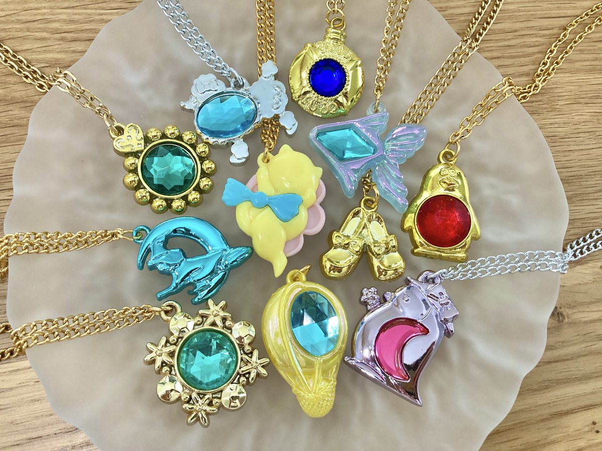 アイリス tweet media