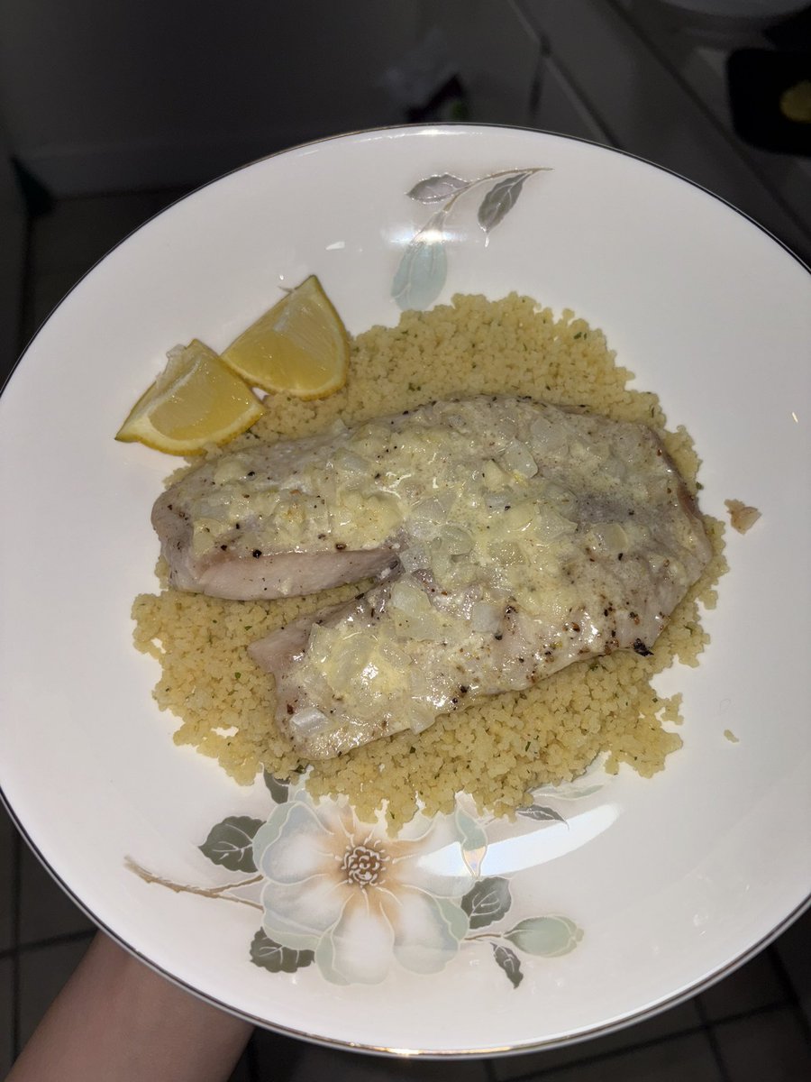 coco_chappyun's tweet photo. omg it's #fishthursday already !!!!!!!!! time to fuel up for busy busy oc japan fair weekend:3
i love couscous i love a good lemon crème sauce i love elevating a simple lil fish like tilapia :3 https://t.co/CpXLK7UMqz