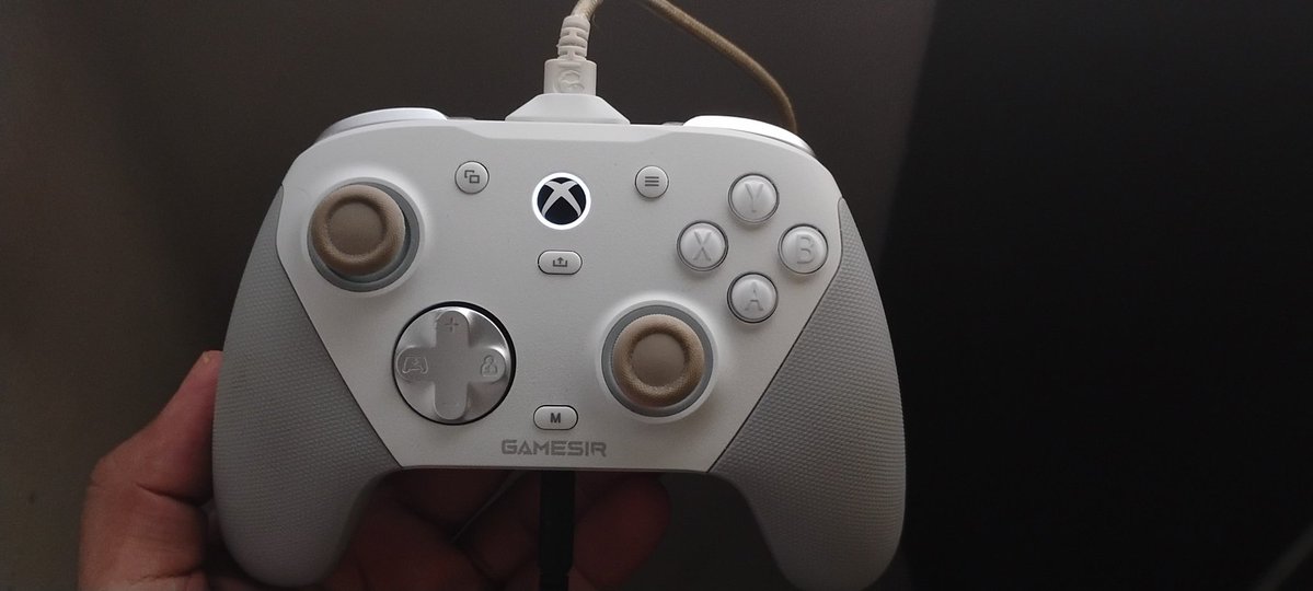 EMERS9N TETR4 ᶜʳᶠ tweet media