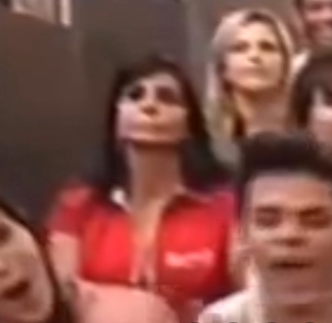 eu seungkwan com a xota apertada tweet media