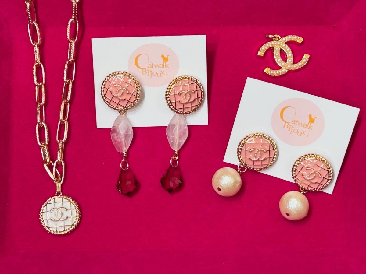 CatwalkBijoux's tweet image. OPEN!本日は、19時までやっております♪
皆様のお越しをお待ちしております😊#catwalkbijoux#koenji#作家セレクト#ハンドメイドアクセサリー#vintage