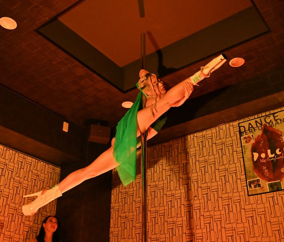 LigerMei's tweet photo. カチャ

Photo by ひげのりさん

#pdchokersplit
#poledance
#大阪ダンサー https://t.co/1hwkRJh1bq