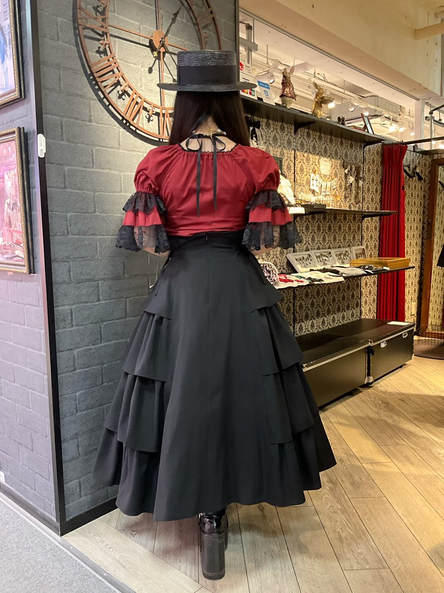 🥀スカート・ギイズ入荷🥀

◆BLヴァルネ
【Red】 Sのみ
¥18,700

◆SKギイズ
¥28,600

◆カンカン帽
¥13,200

◆レースグローブ
¥3,850

◆パニエ/74.5cm
¥19,800

◆ViolettKrone
necklace ¥8,250
ring ¥2,530

スタッフ身長：154cm S~Mサイズ
トップスSサイズ、ボトムスMサイズ着用

#MIHOMATSUDA