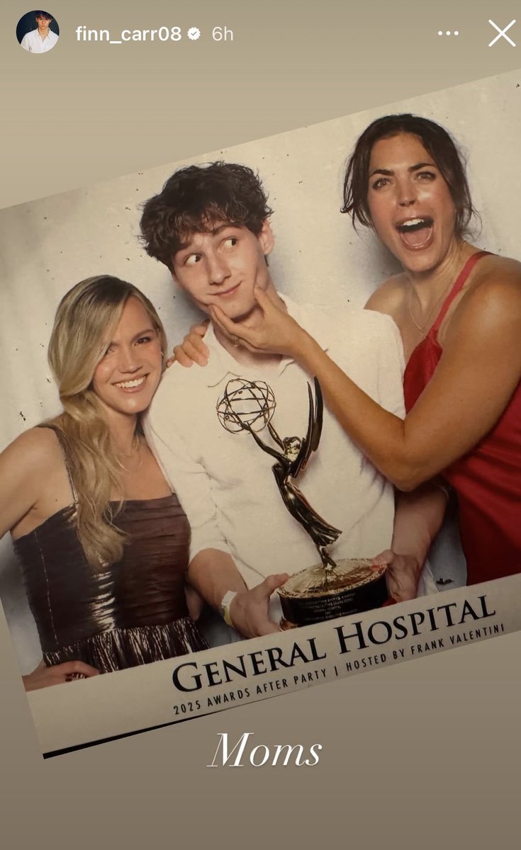 SunshinePeach tweet media