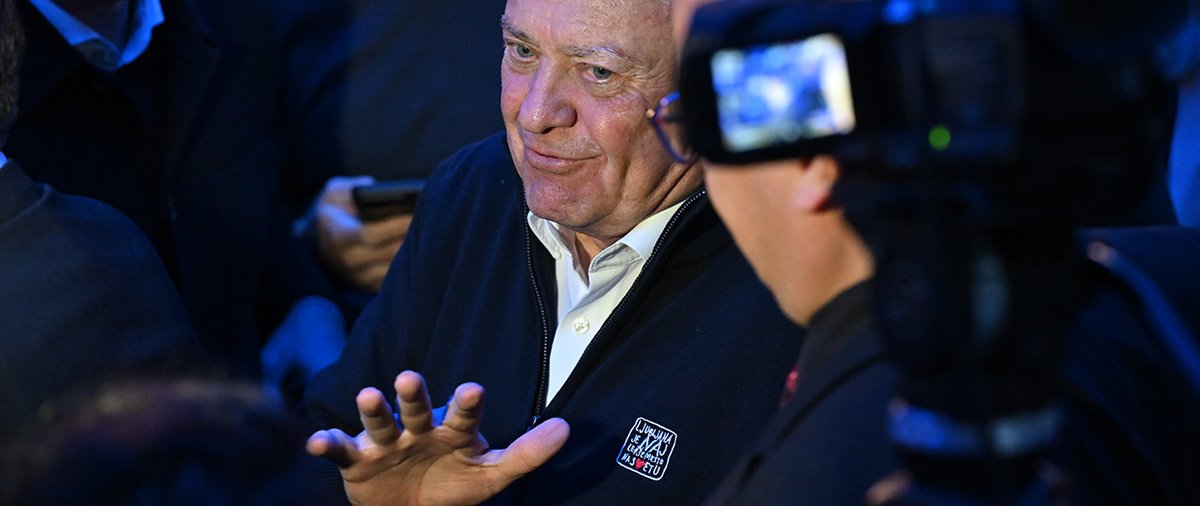 BojanPožar tweet media