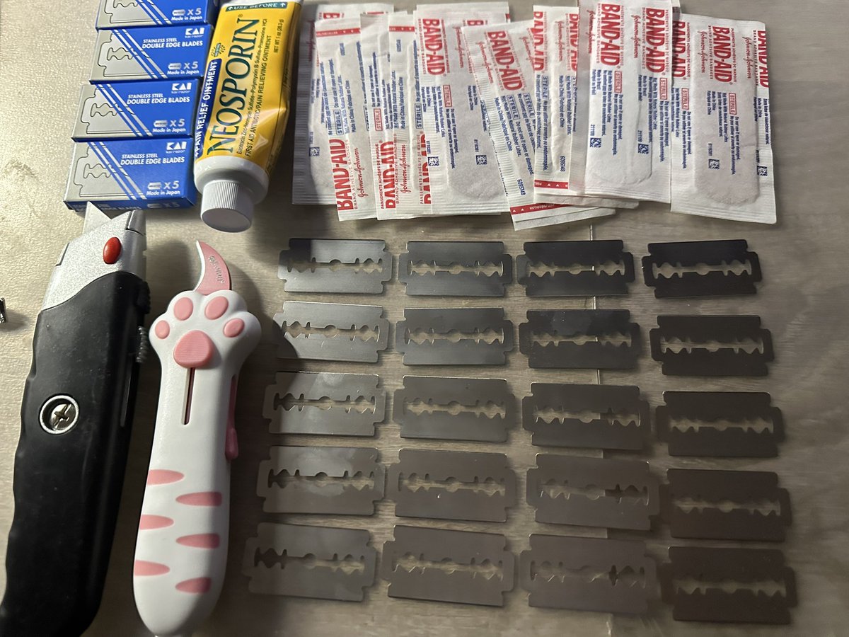 akai 𓂃 ࣪˖ ִֶ♱ ྀིྀ tweet media