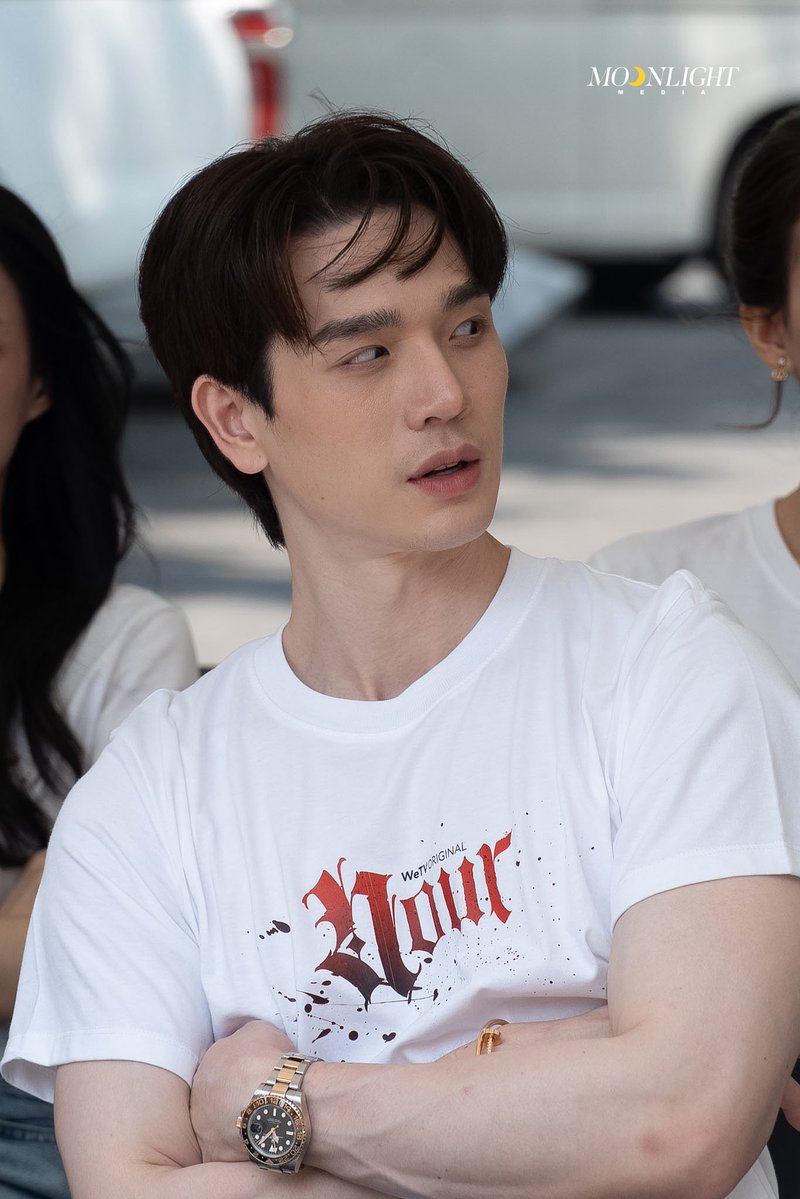 MOONLIGHT MEDIA tweet media