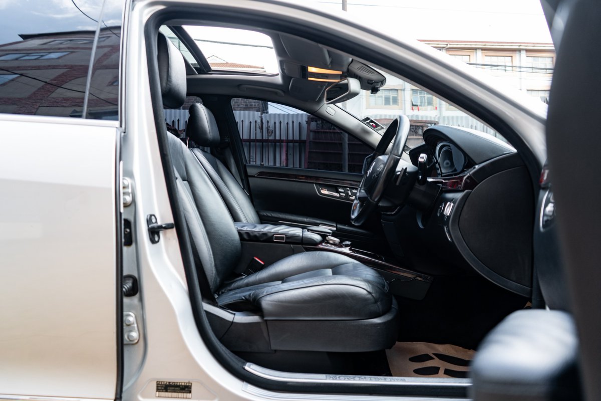 LanchesterAutos's tweet photo. The interior https://t.co/SKViG5aJqT