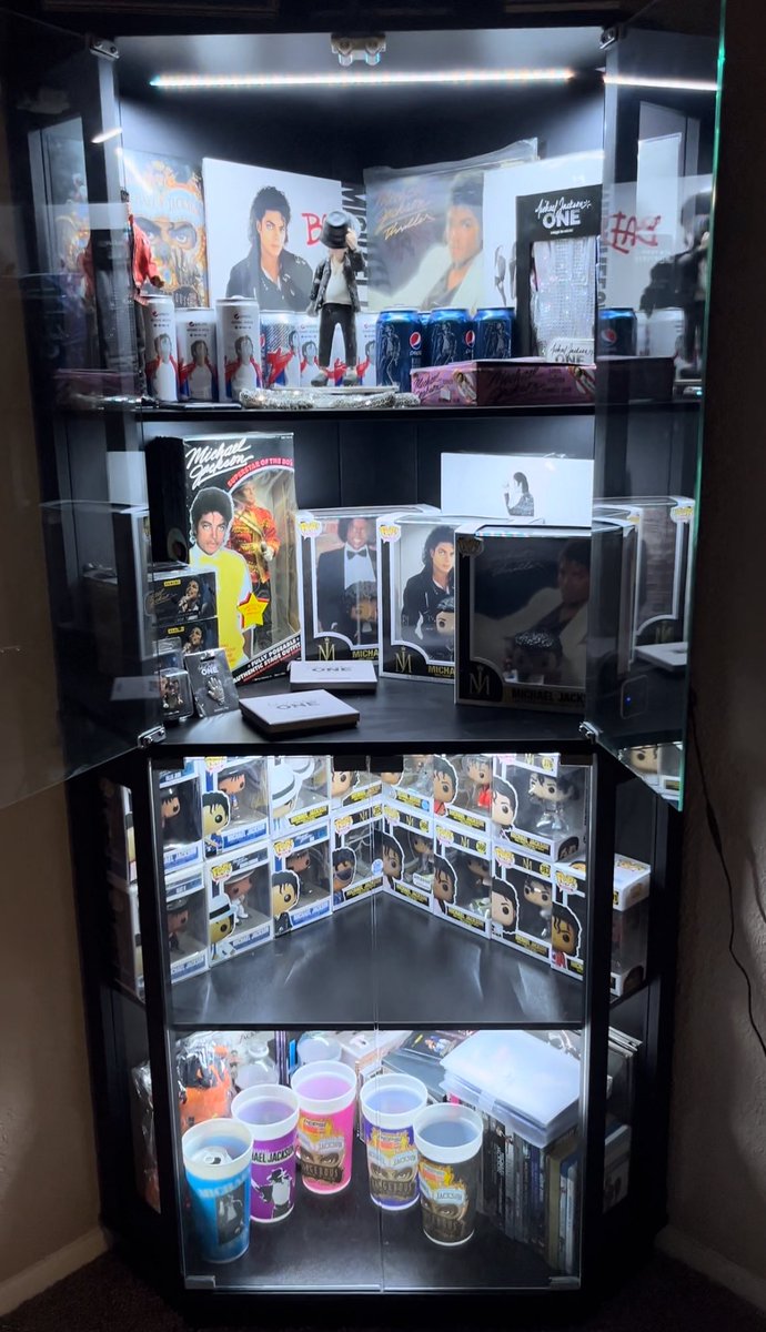 christopher 🏳️‍⚧️ tweet media