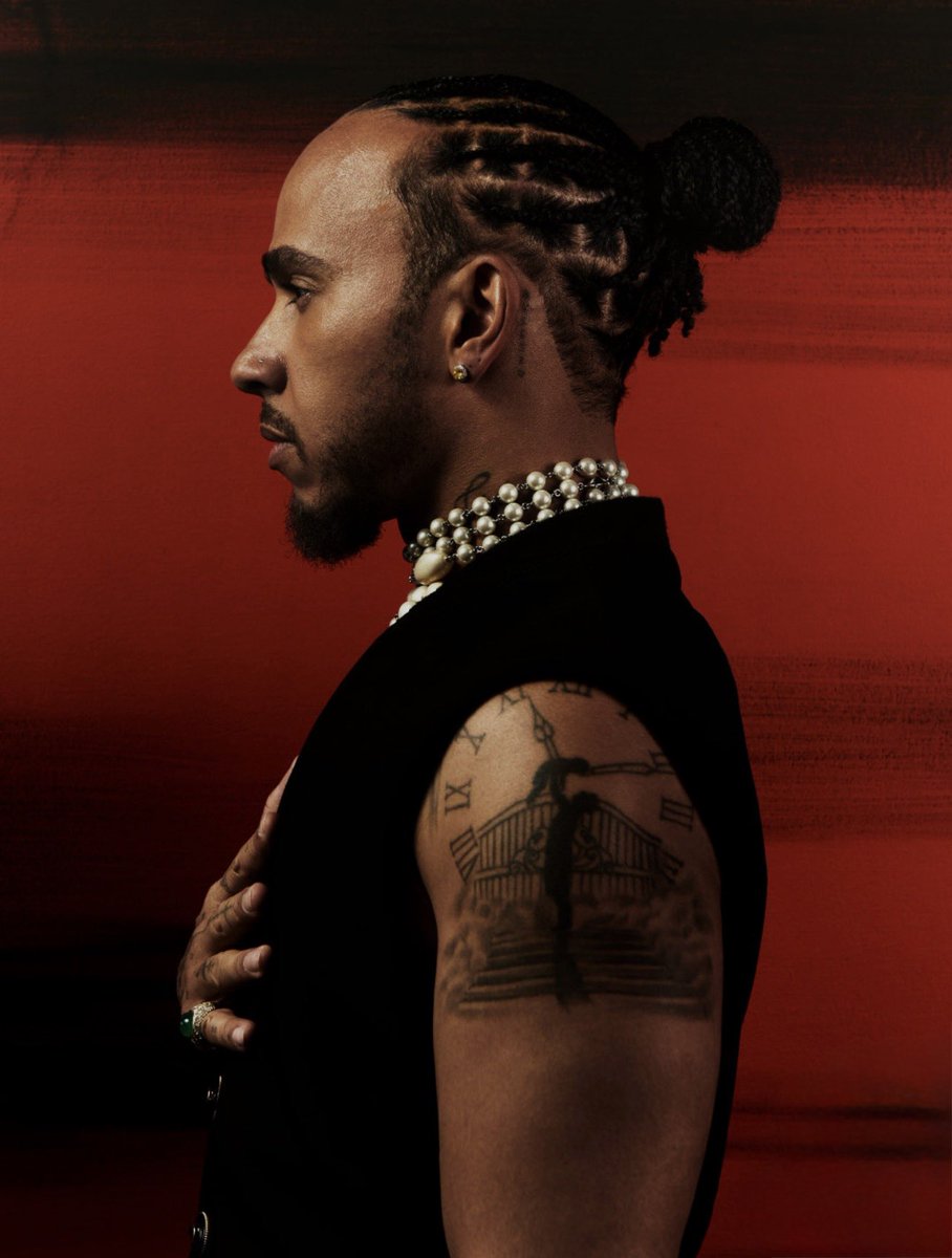 sin ⁴⁴ tweet media