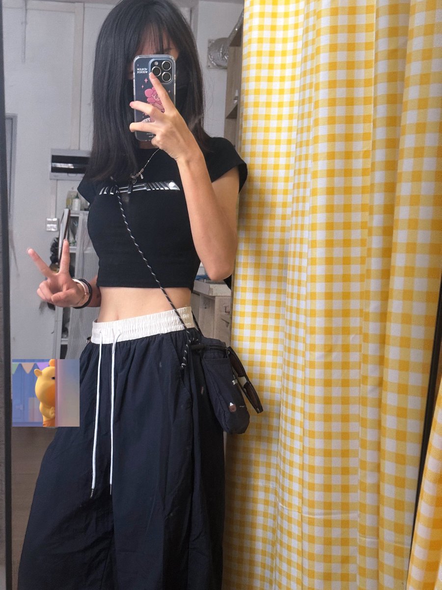 广州字母墙 tweet media