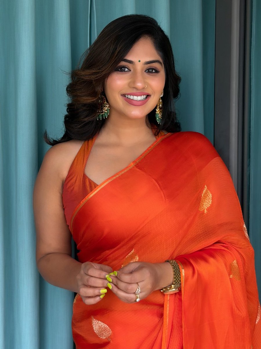saanviveenth's tweet image. This gorgeous Banarasi silk Kota saree In a beautiful yummy orange.

#orange #sareelove #sareeblouseinspiration #sareeoftheday #sareebestfashion 🧡
