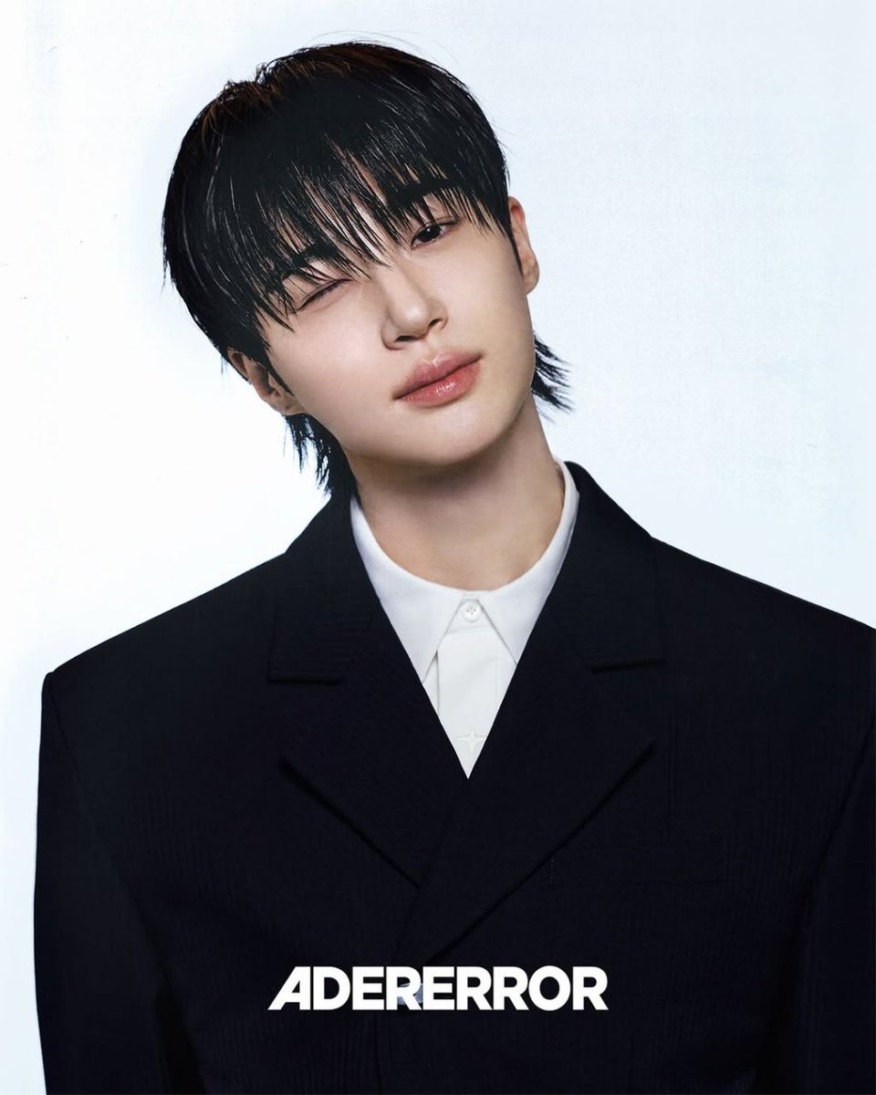 youn7085's tweet image. 멋있다 변우석🦋💙💙
#변우석 #byeonwooseok #ADERERROR