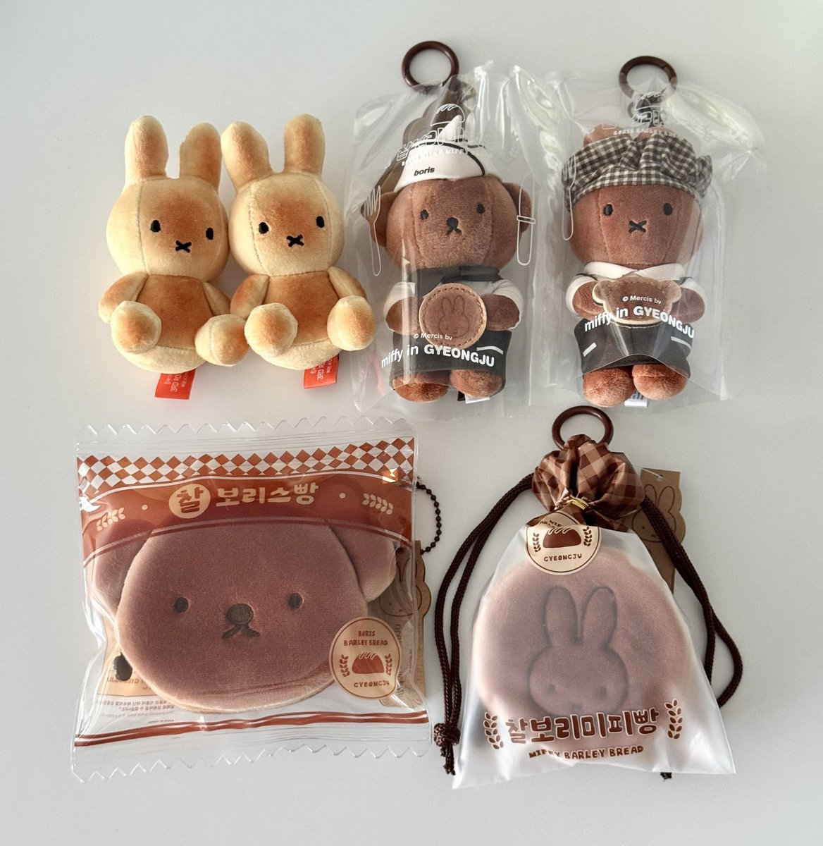 멜론곰 tweet media