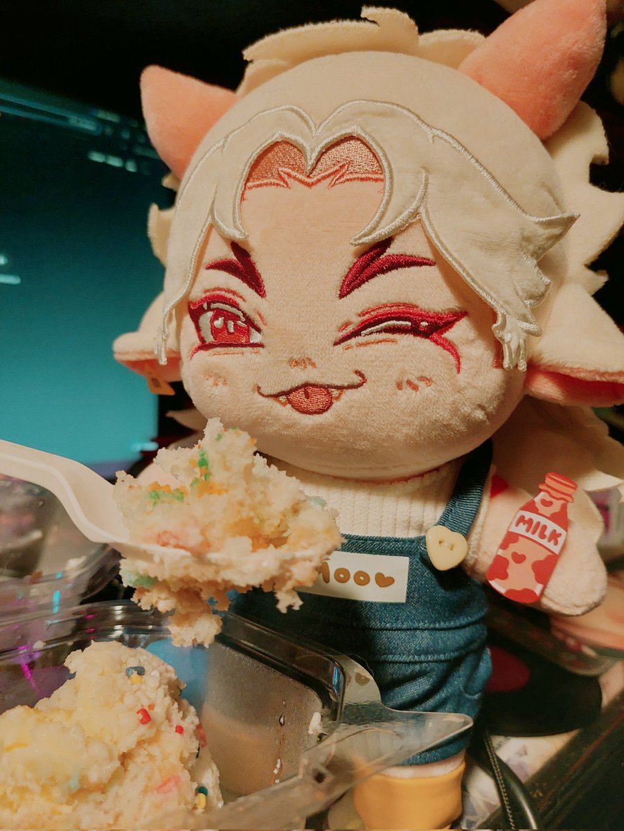 days since ittos model gets compared to tweet media