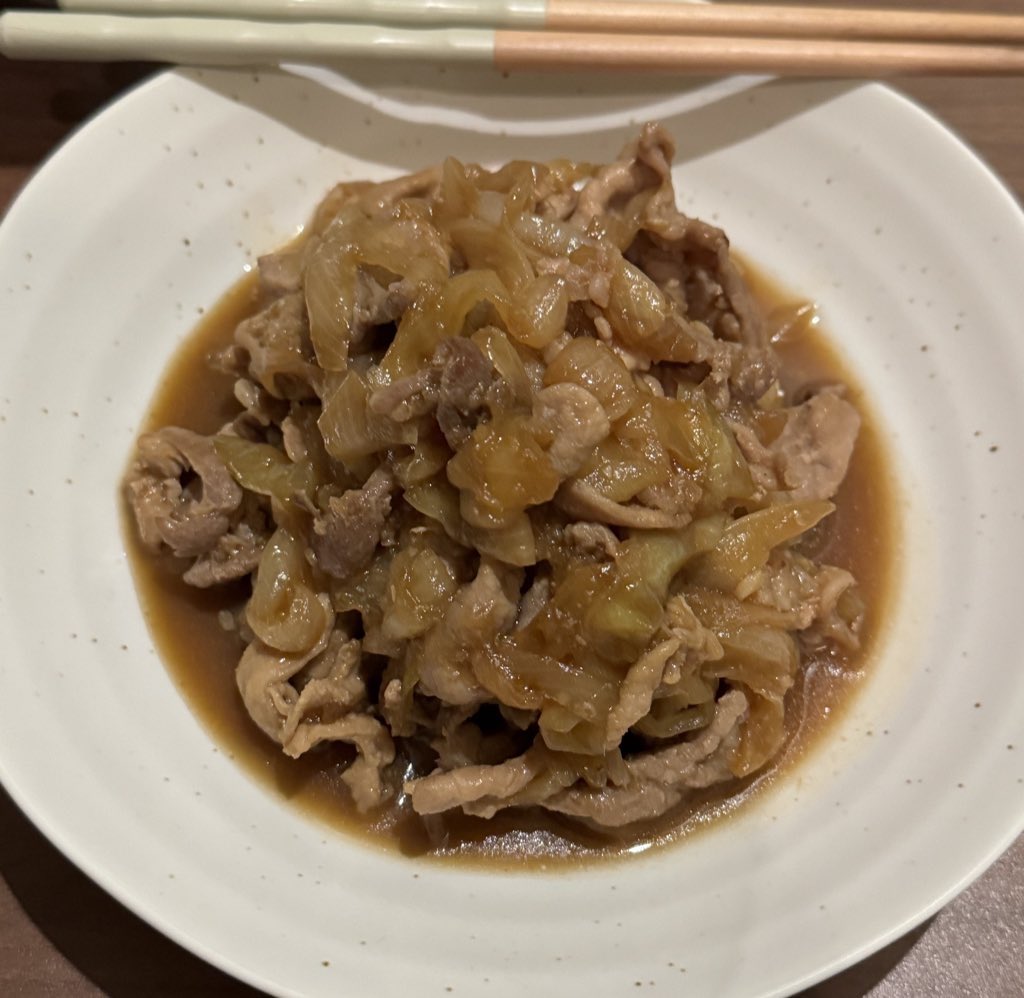 b_o_ll's tweet photo. お茶碗洗い以外でキッチン立ってない
(訳:全部作ってもらった) https://t.co/z8LkmYP0dY