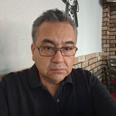 El muchacho de los ojos tristes tweet media