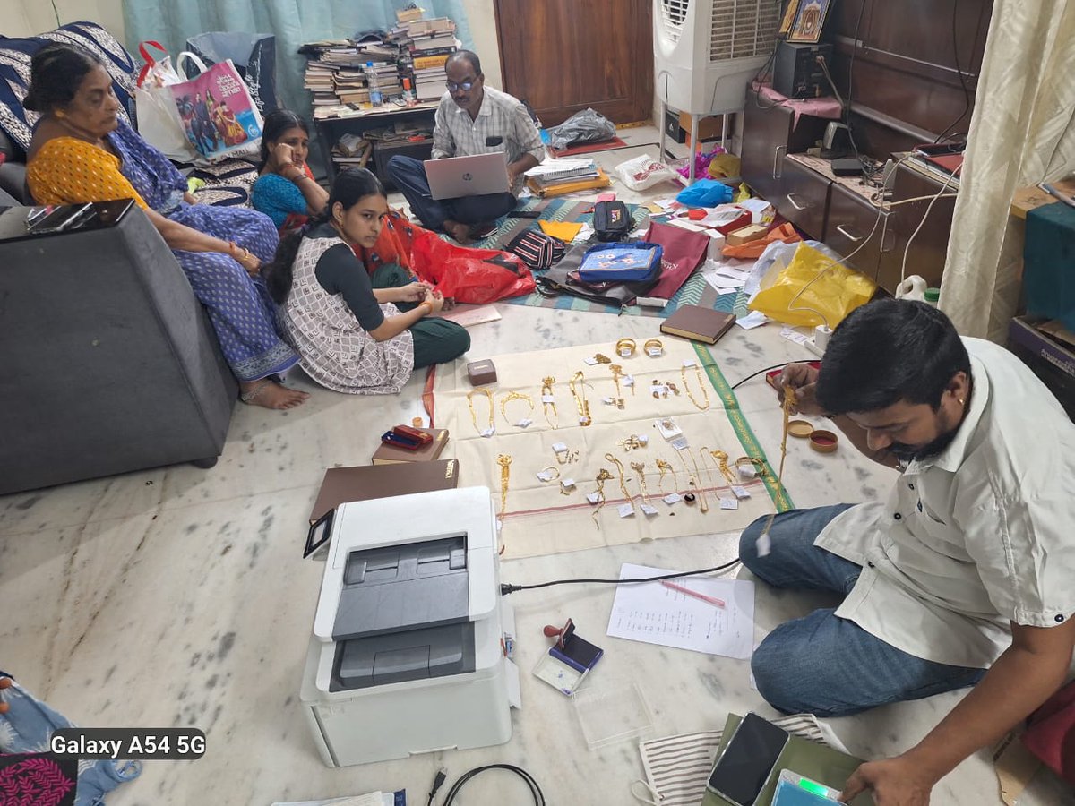 NewsMeter tweet media