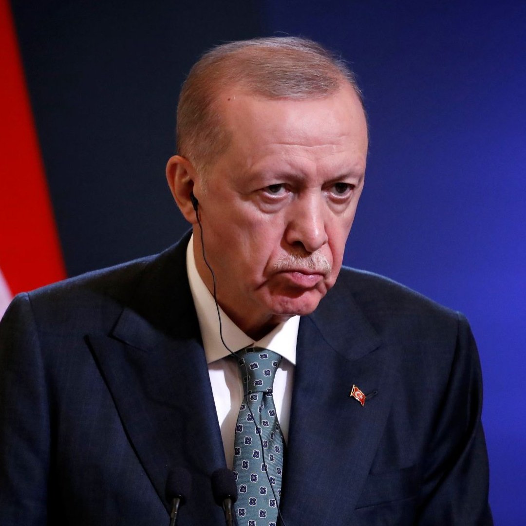 Mario Nawfal tweet media