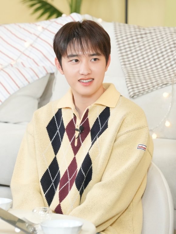 Kyungsoo was mentioned by Kim Jaejoong on his interview.

Question: I heard that was the first time you met Mr. D.O. of EXO, how about actually meeting him as a guest and talking to him? Please let me know if there is a moment of conversation that remains in your memory.