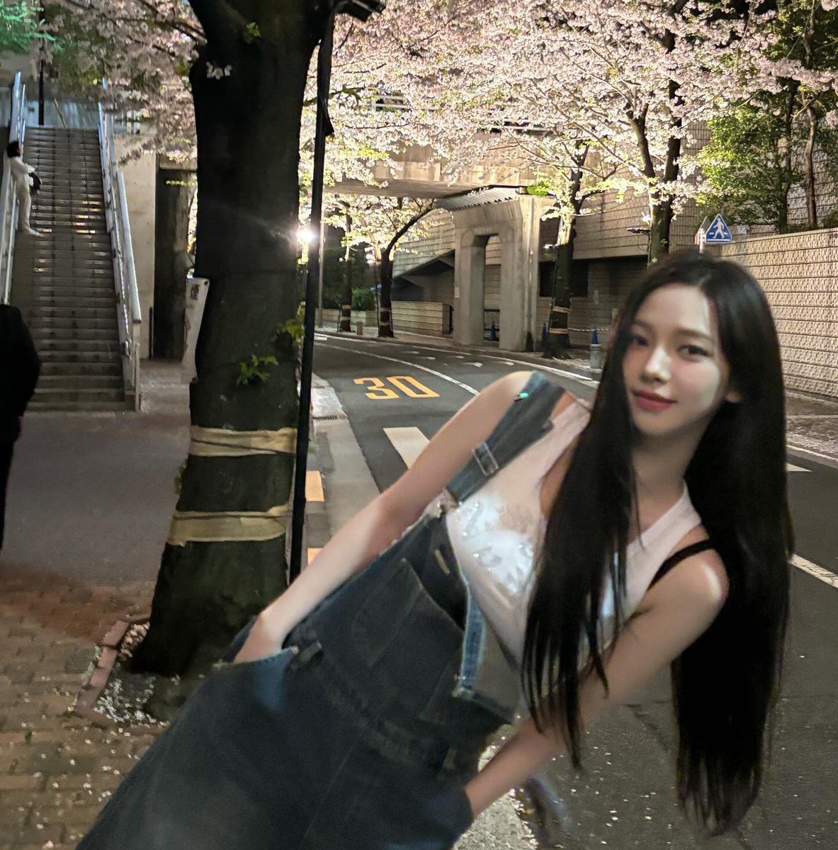 lovingujimin_'s tweet photo. 사커자 https://t.co/DYKv4tv4Cy