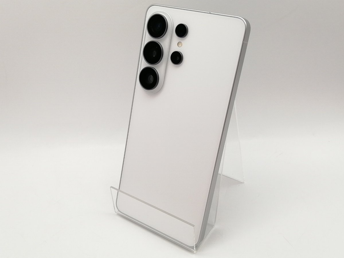 ⭐️商品入荷情報⭐️
3月発売のGalaxy S26 Ultraが入荷いたしました！

プライバシーディスプレイ搭載で覗き見防止が設定可能！
Snapdragon 8 Elite Gen 5搭載の高性能スマートフォンです！

是非この機会にご検討くださいませ！

商品詳細、通信販売はこちらから↓
janpara.co.jp/sale/search/de…