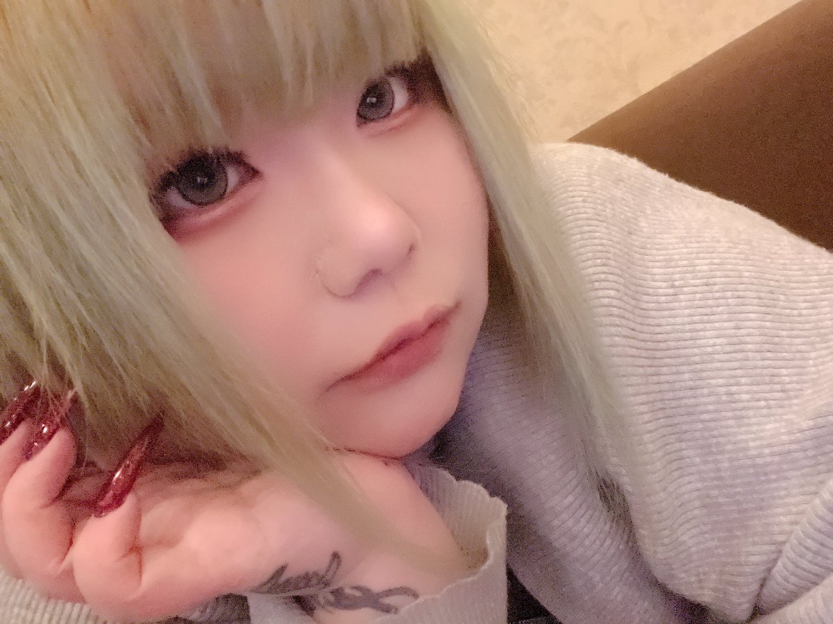 ヤニカスちゃん tweet media