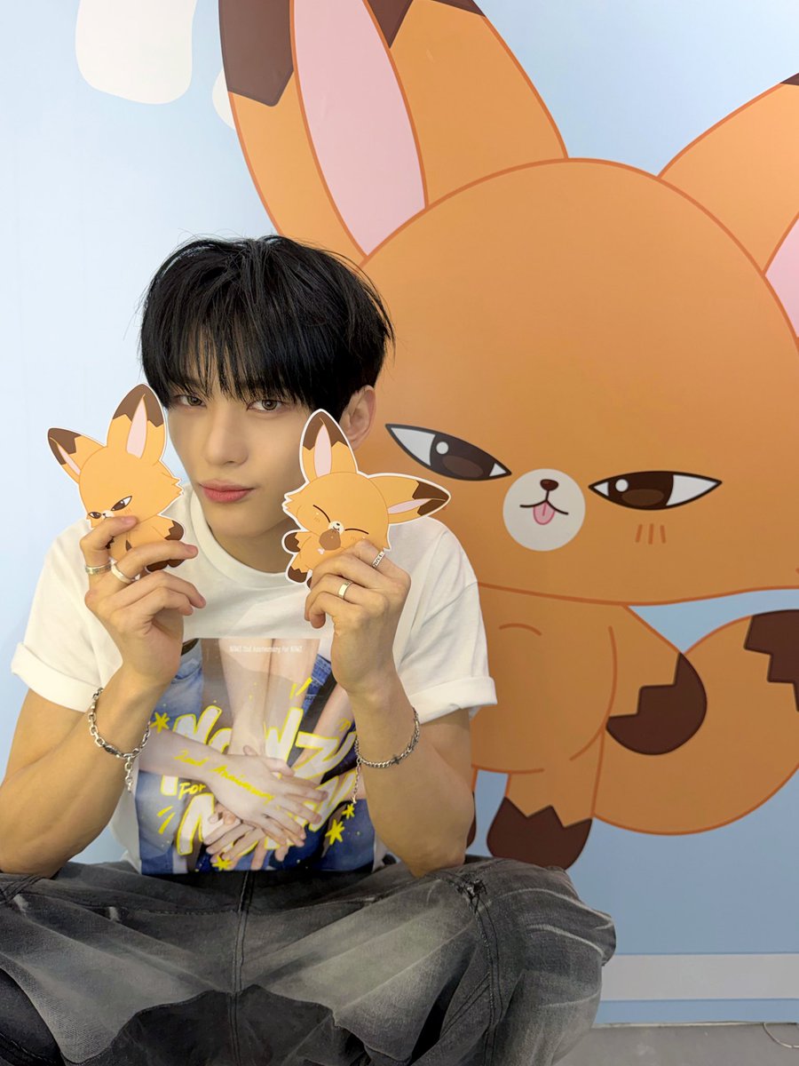 NOWZ·나우즈 tweet media