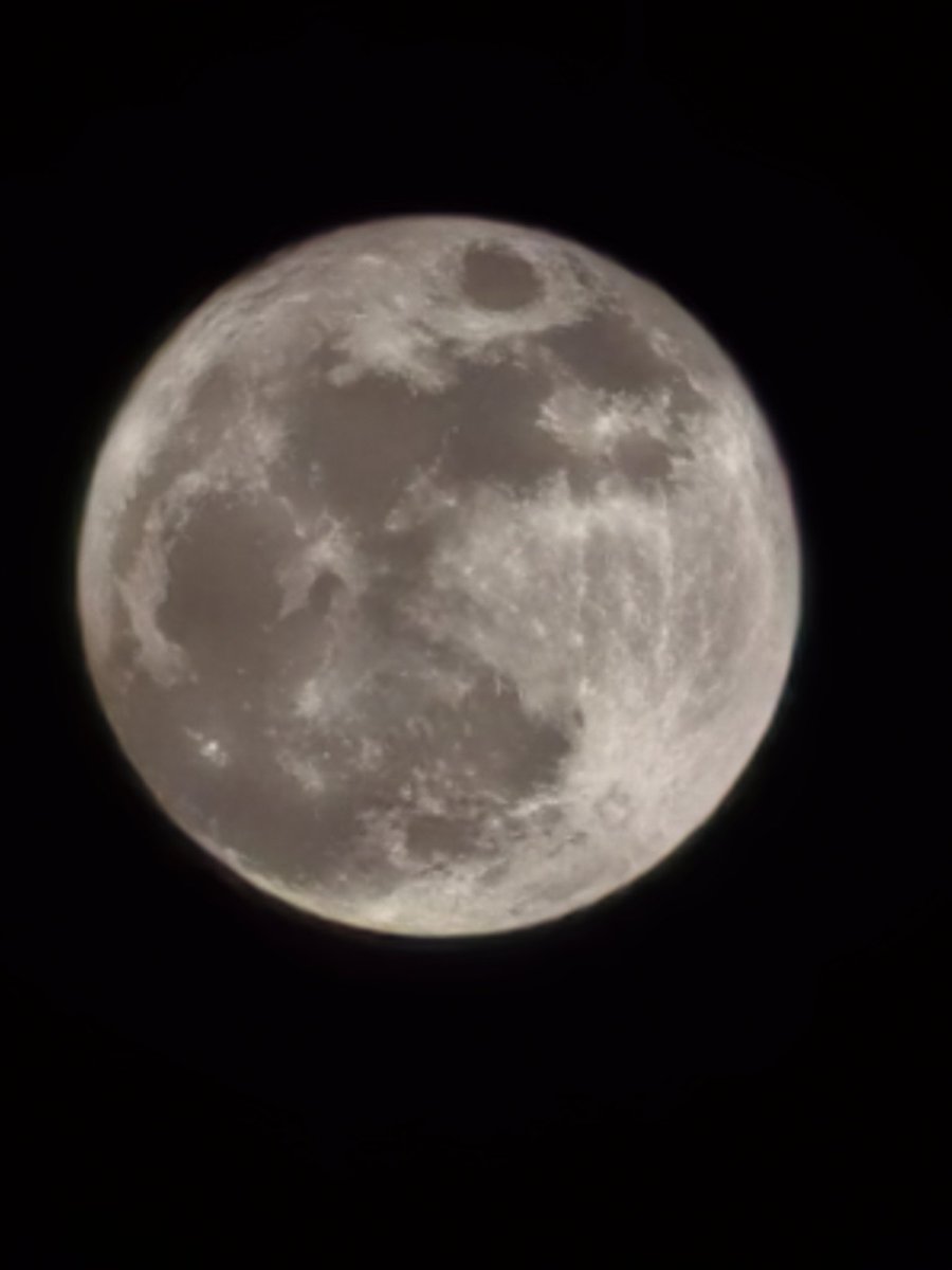 NayanikaRoy_'s tweet image. Full Moon✨
#2April