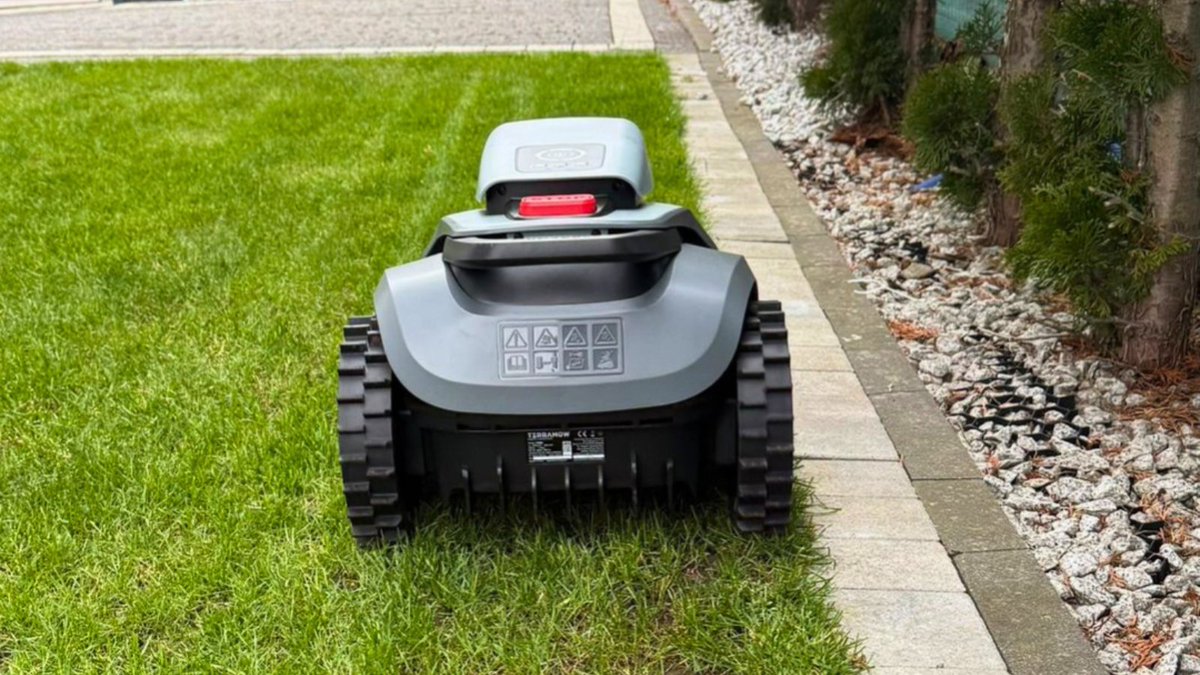 ROBOSFERA tweet media
