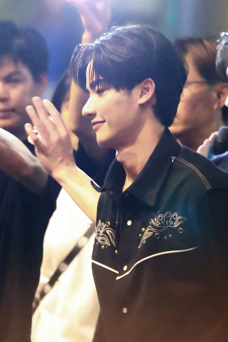 GET LOST!!!!!!!!!!!!🛹My Cool Space🛹 tweet media