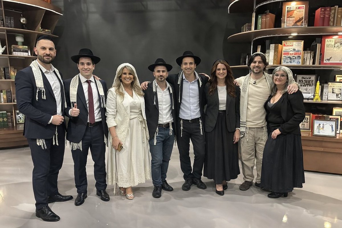 eIdelator#spexit ‏ tweet media