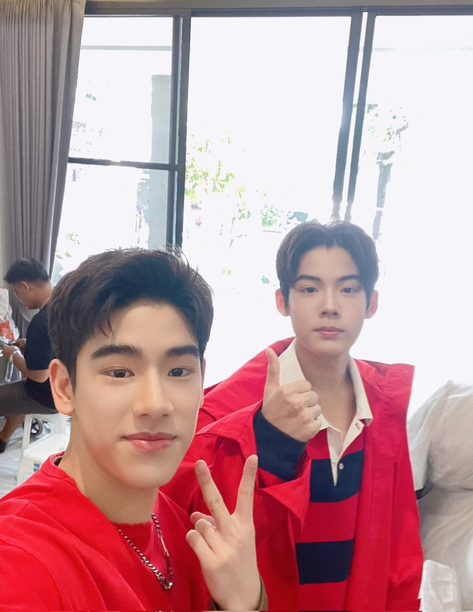 CLASS CRUSH CRISIS tweet media