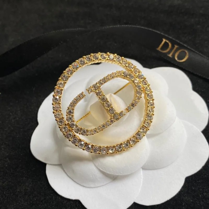Alexis258111's tweet photo. 🥰Reps Designer Fashion Rhinestone Letter Brooch

💰💕Price: US$20.52👉https://t.co/ii0Bt4S867😘Style: Fashion
#brooch #dior #fashion #repsjewelry #onlineshopping https://t.co/b3vjKxlubE