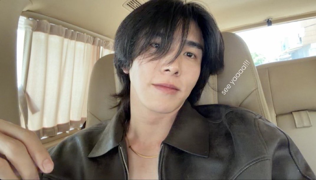 Prinhyoona tweet media