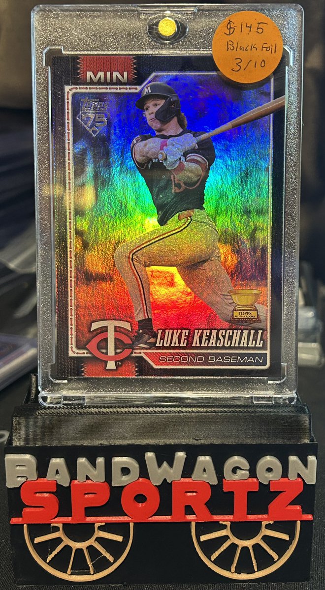 MoneyballMover's tweet photo. @cardboardbst Luke Keaschall Black rainbow foil 3/10 $125
Paul Skenes 9.5 7/25 $35
Devin booker /75 $50
Cooper Flagg $50 https://t.co/9ATNyV7Dk2