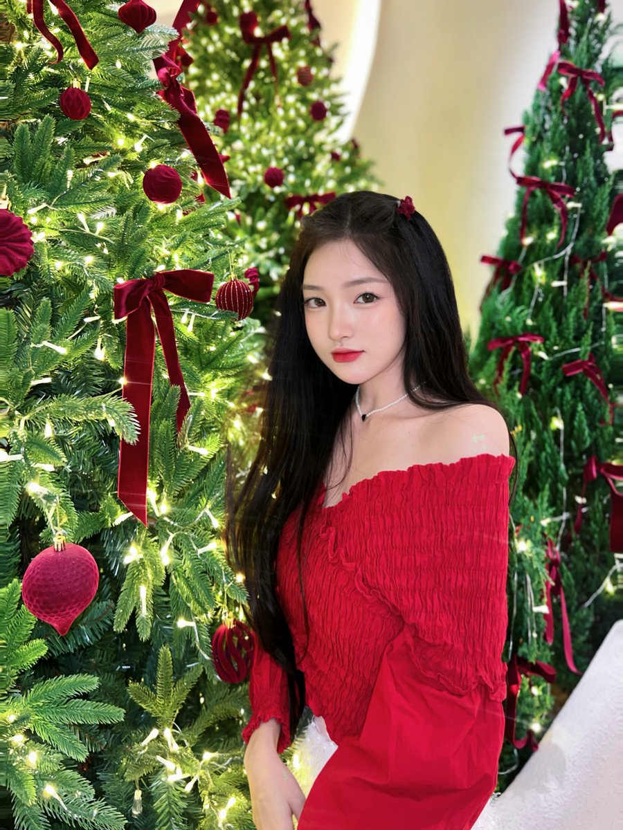 Маша tweet media